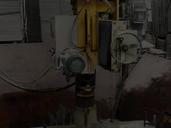 Boormachine voor grafstenen, stenen lantaarns, wastafel