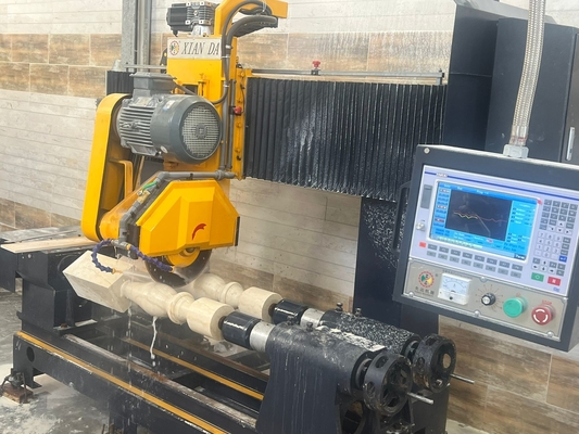 Hoog snelheid twee stuks baluster snijmachine