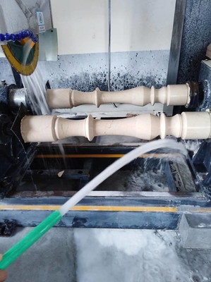 Metalen materiaal Vier stuks baluster snijmachine wisselstroomtoevoer