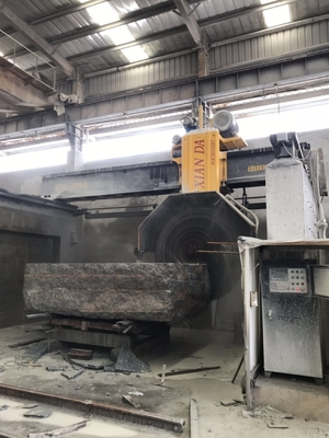 Waterverbruik 15m3/h Blocksnijmachine voor graniet en marmer Bruto vermogen 57/67kw