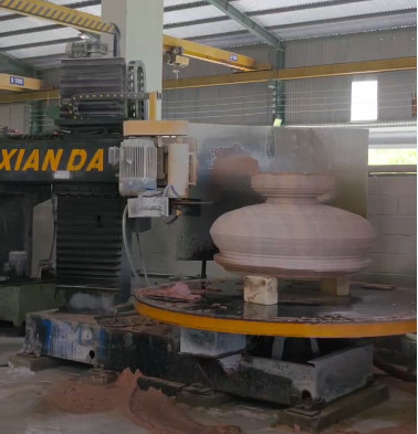Metalen profielmachine met 12,5 kW vermogen / snelheid