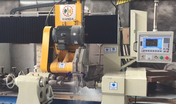 CNC tweepcs baluster snijmachine met eenvoudige en praktische structuur