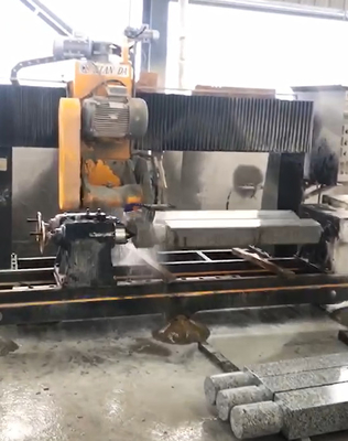 Twee stuks Baluster-snijmachine voor pilaren, kolommen, basiskolommen, blokkades.