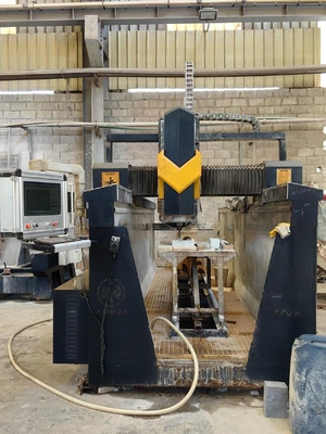Hoogprecisie 4-as column carving machine