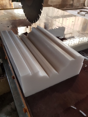 PLC/CNC lineaire profielmachine voor het snijden van vierkante balustres, lijnvormige bochten