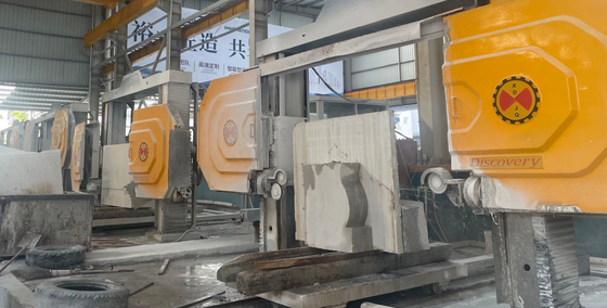 5-assige CNC-diamantdraadzaagmachine met 360° draaiende werktafel voor 3D-vormen