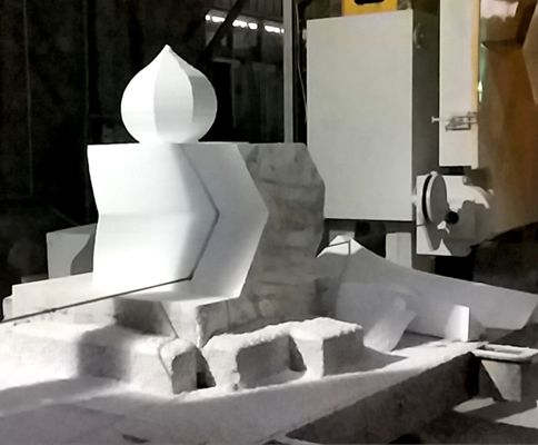 5-assige CNC-diamantdraadzaagmachine met 360° draaiende werktafel voor 3D-vormen