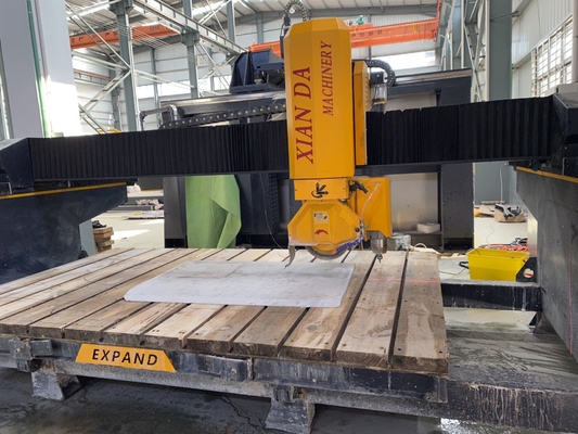 Automatische brugsnijmachine met 4 assen Cnc-systeem