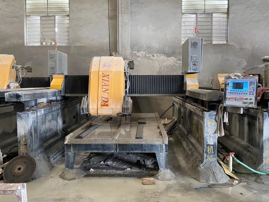 Automatische CNC 3-assige lineaire snij- en freesmachine