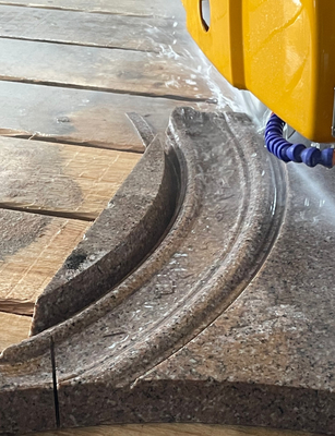 5-assige CNC-brugsnijmachine met multifunctie voor 3D-vormen