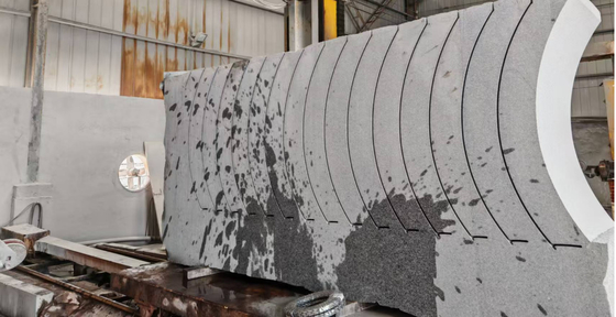 CNC-diamantendraadzaagmachine voor cirkelvormige stenen platen, kolommen, cijfers, letters en andere spreciale vormen