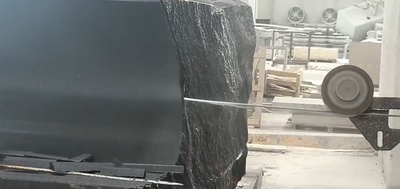 CNC-profielmachine voor het snijden van steen met een enkele diamantdraadzaag