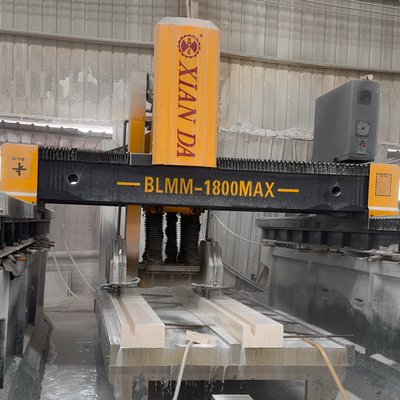 Hoogwaardige lineaire snij- en freesmachine met dubbele balkbrug voor grootschalige fabricage van speciale vormen