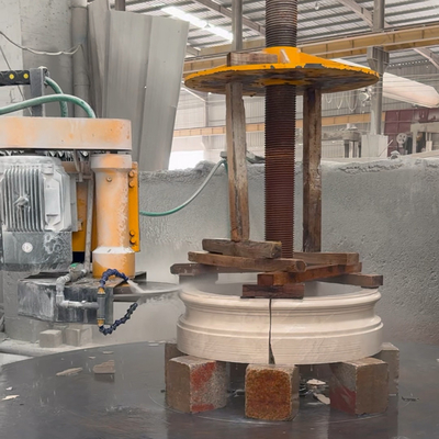 CNC-profielmachine voor het vormen en snijden van kolommen