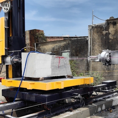 Performance Diamantdraadzaagmachine met 360° rotatiegraad en 15kw hoofdmotor