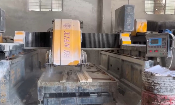 Zeer Nauwkeurige Steenbrug Type Lineaire Snij- & Freesmachine | CNC Gestuurd voor Marmer/Graniet Profileren