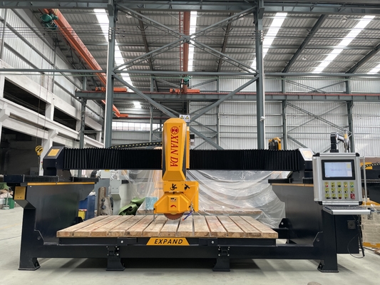 4-assige CNC brugzaagmachine voor het snijden, frezen, boren en bewerken van steen, graniet, marmer, kwarts, keukenwerkblad, plaat, tegel en spoelbakuitsparing