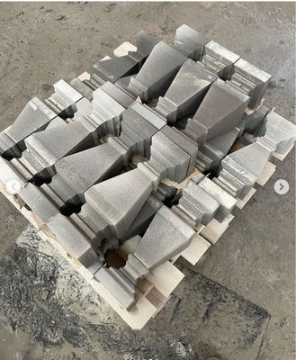 3-assige lineaire CNC-snijmachine met 220V-vermogen 15kw hoofdmotor en 21,5kw brutovermogen voor granietrailing