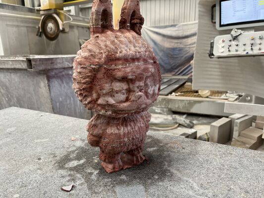 Veiligheidssysteem Brugzaag snijmachine met een bruto gewicht van 5100 kg en een bruto vermogen van 57/67kw