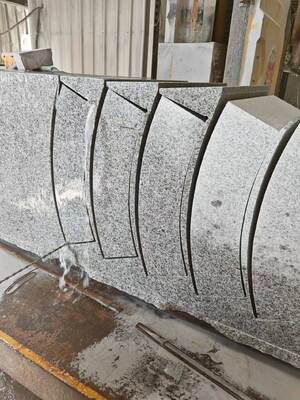 Verticale CNC-draadzaagmachine met PLC-besturing voor het snijden van steen, waterverbruik van 4 m3/h en draadlengte van 20-50 m