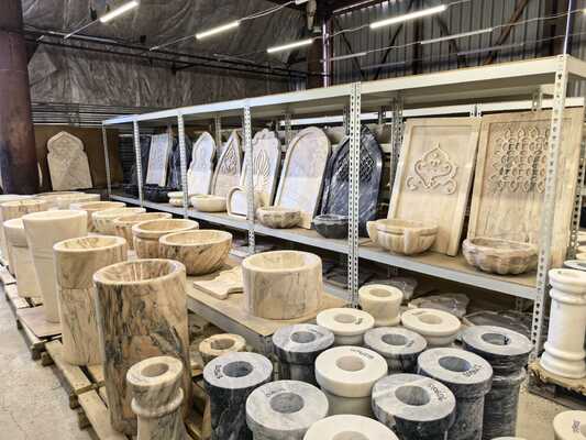 Industriële 5-assige CNC-stenenhouwmachine FAEM-3320, snelle verwerking voor 3D-Boeddha-mensenfiguur en monumentensculptuur
