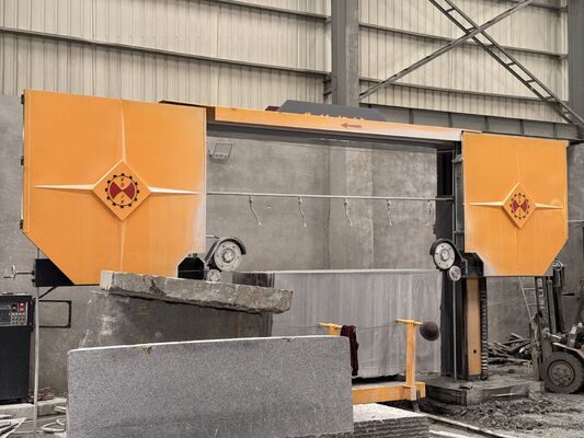 PLC-gestuurde Diamantdraadzaagmachine voor Graniet en Marmer met een Maximale Verwerkingsgrootte van 3500x3500x1800mm en een Hoofdmotor van 15KW