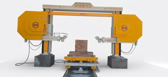 Discovery 4 CNC Diamantdraadzaagmachine met 360° servo-aangedreven werktafel en 20-40 M/S snij snelheid voor precieze steensnijden