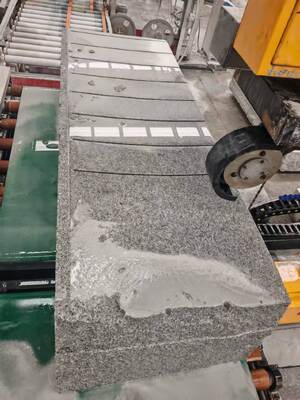 Automatische verticale CNC diamantdraadzaagmachine voor het verwerken van graniet en marmer