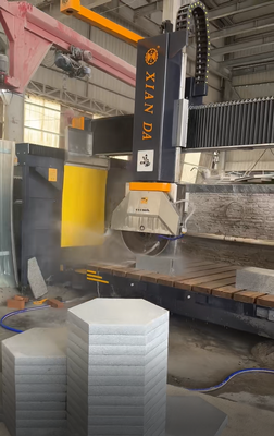 5-assige CNC-brugzaag-snijmachine met 360°-rotatie van het blad en 3200x2000 mm verwerkingsgrootte voor steenfabricage