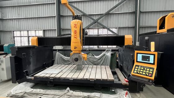 Xianda Trend 600 & Promote 600 5-assige CNC-brugzaag voor steenbewerking voor graniet, kwarts aanrechtblad, kunststeen freesmachine