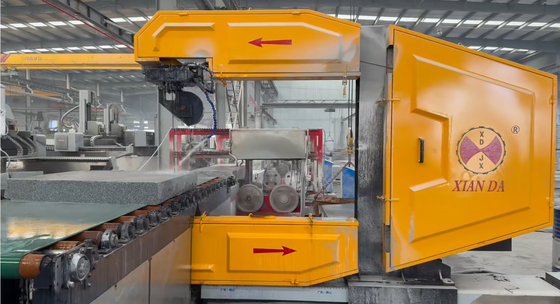 Verticale CNC diamantdraadzaagmachine met 0-360° A-as Volledige rotatie, Permanente Magneet Hoofdmotor en hoge instelbare draadsnelheid 20-40m/s