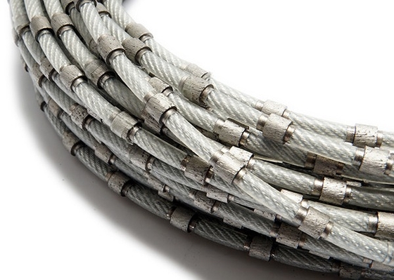 Graniet die Steen 8.8mm profileren van Hulpmiddelendiamond wire saw rope cutting